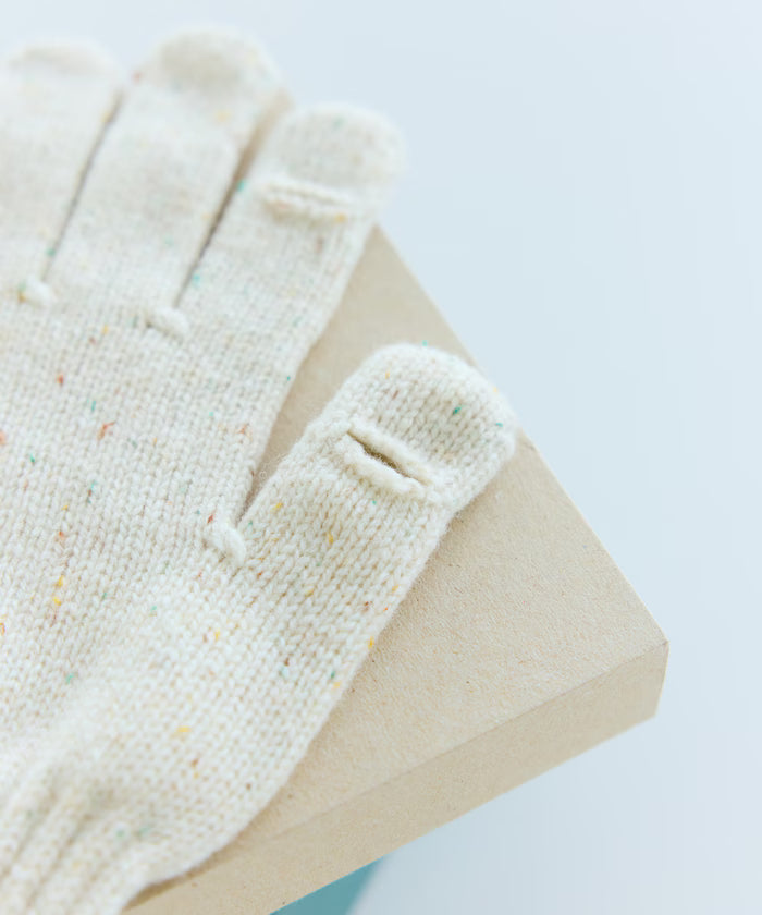 WOOL EASY SLIT GLOVE Wool Easy Glove with Smartphone-Compatible Slit