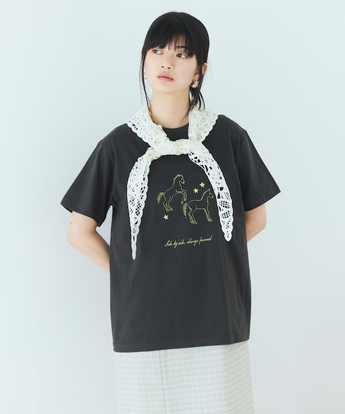 Comfortable Horse Print Crew Neck T-Shirt