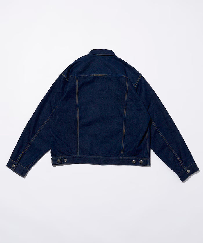 Short-Length Relaxed Denim Trucker Jacket