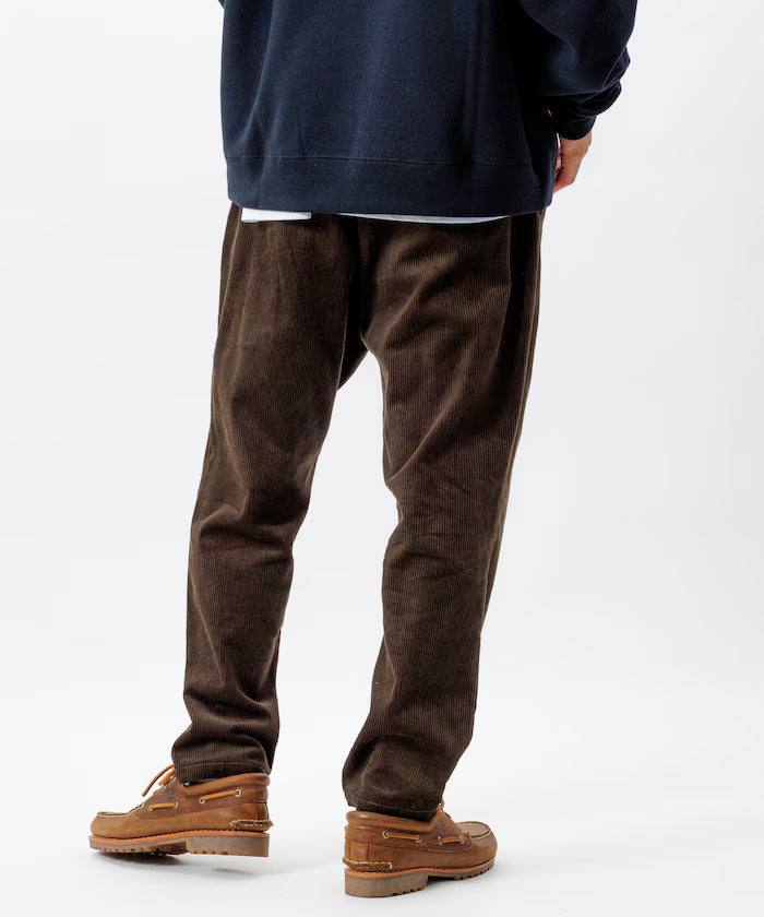 Basic Silhouette Corduroy Easy Pants 【Limited Edition】