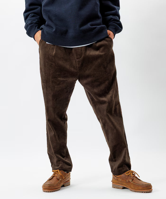 Basic Silhouette Corduroy Easy Pants 【Limited Edition】