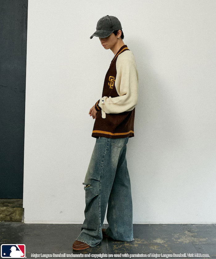 Custom ZIP KNIT CARDIGAN