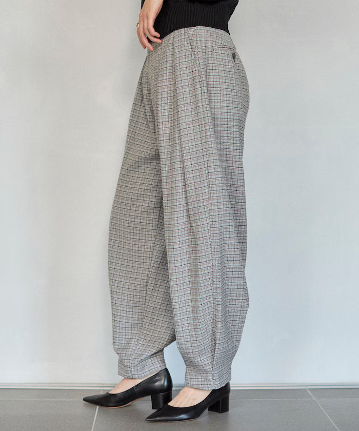 Karamichikku Kābī Pants / Setup Compatible
