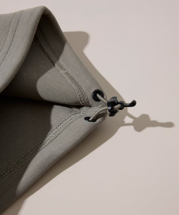 Big Silhouette Cardboard One Point Logo Spindle Sweat Pants
