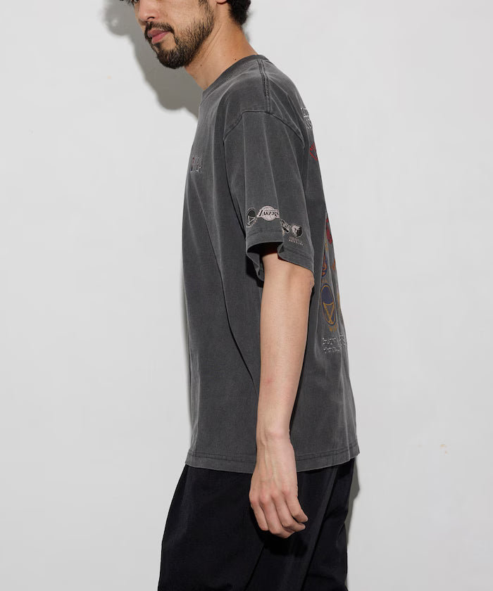 NBA × FREAK'S STORE Collaboration Random Team Logo Backprint Crewneck T-Shirt