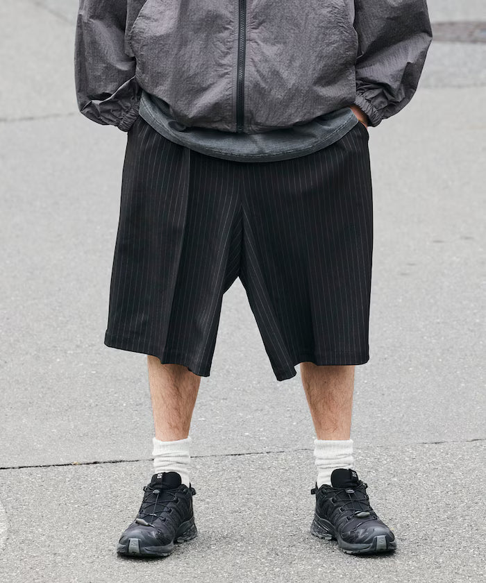 1-Tack Baggy Silhouette Slacks Short Pants