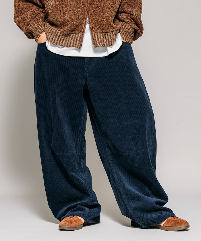 Wide Silhouette One Wash Curve Corduroy Pants - Navy