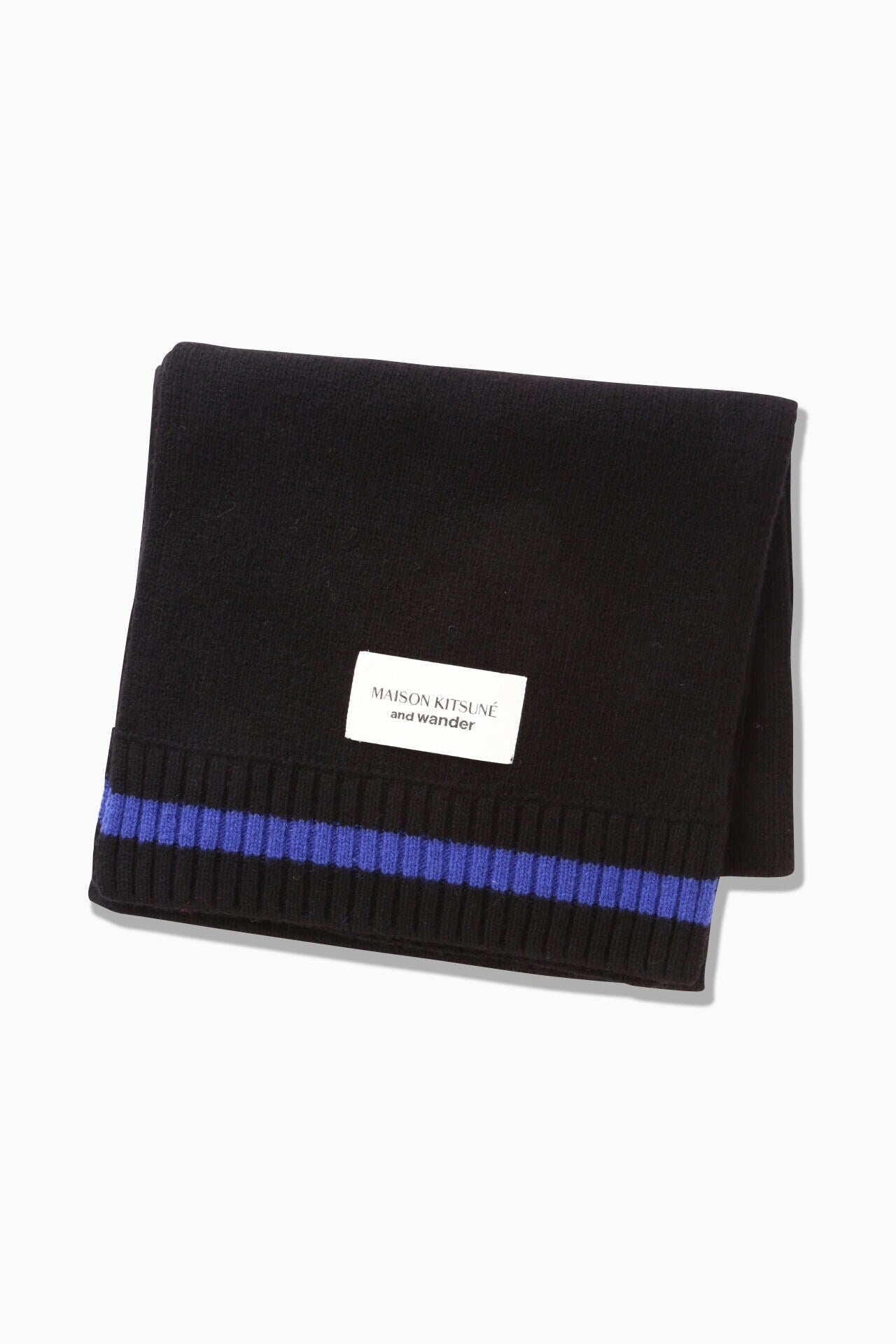 MAISON KITSUNÉ × and wander knit stole - black