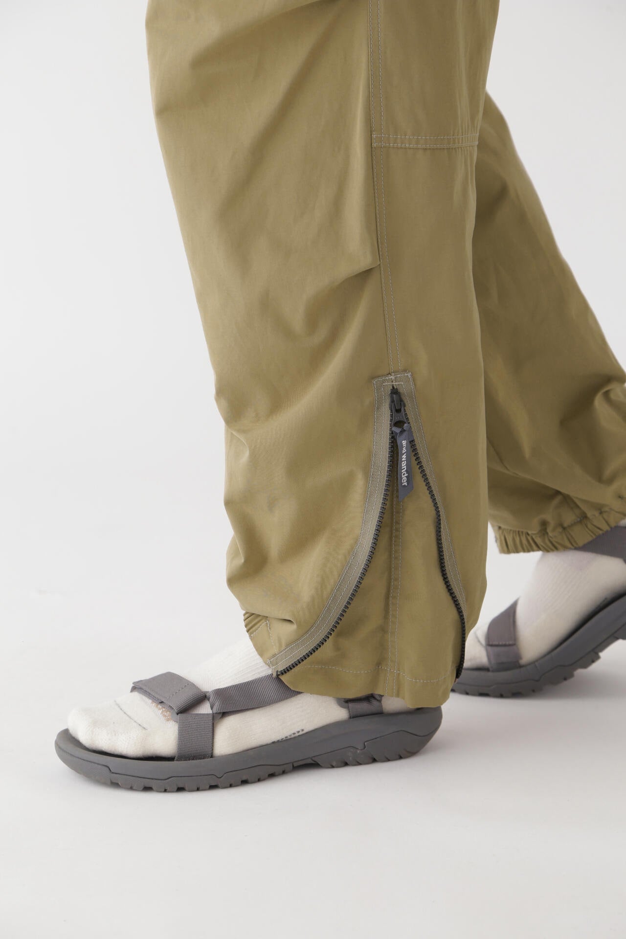 side zip hem pants