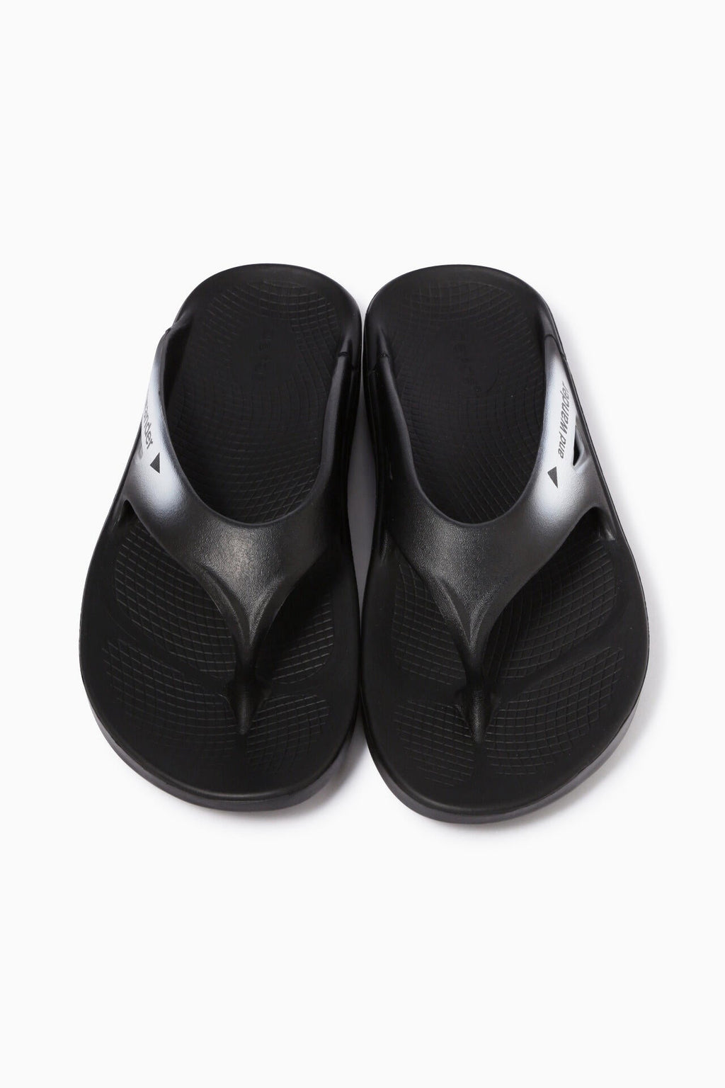 OOFOS original × and wander recovery sandal - black