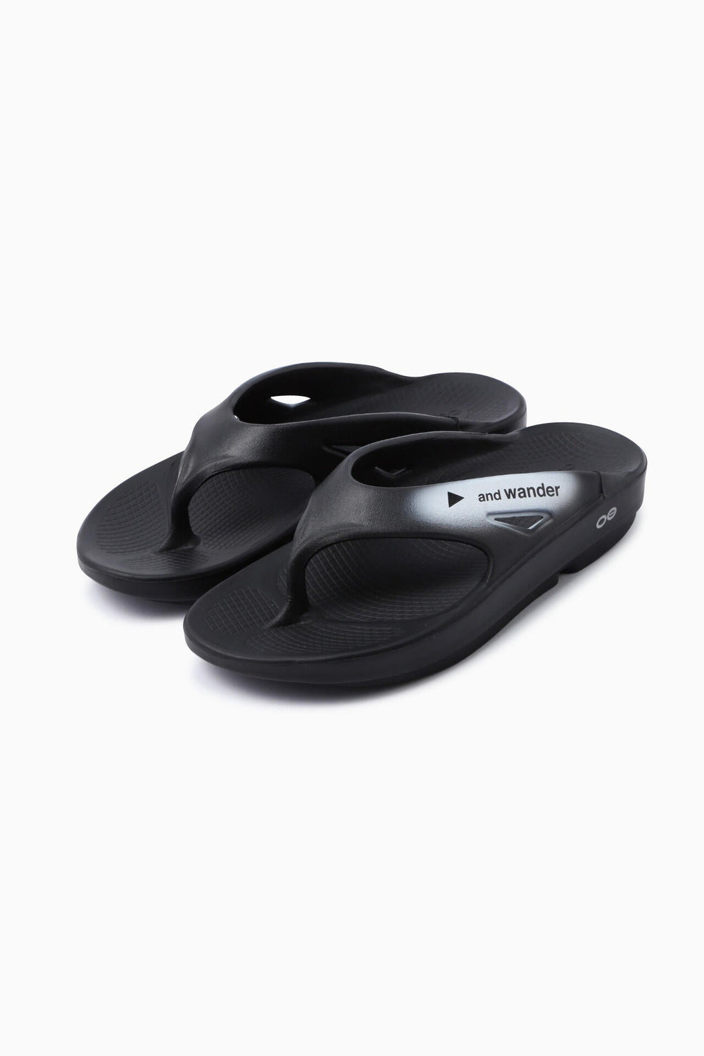 OOFOS original × and wander recovery sandal
