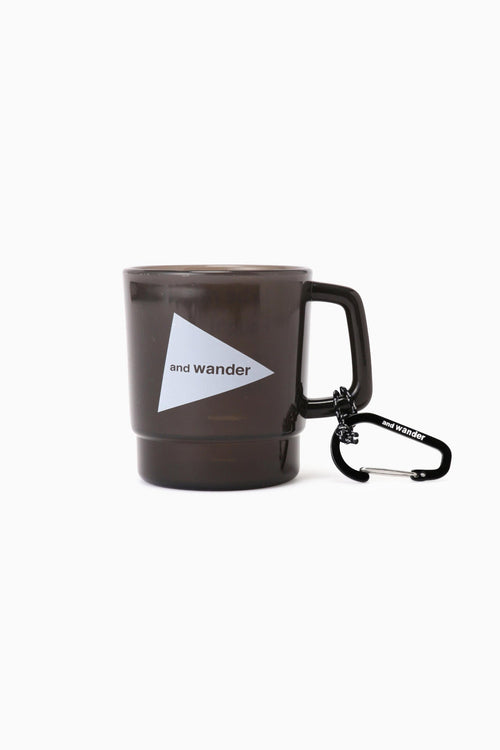 and wander logo PP mug - black