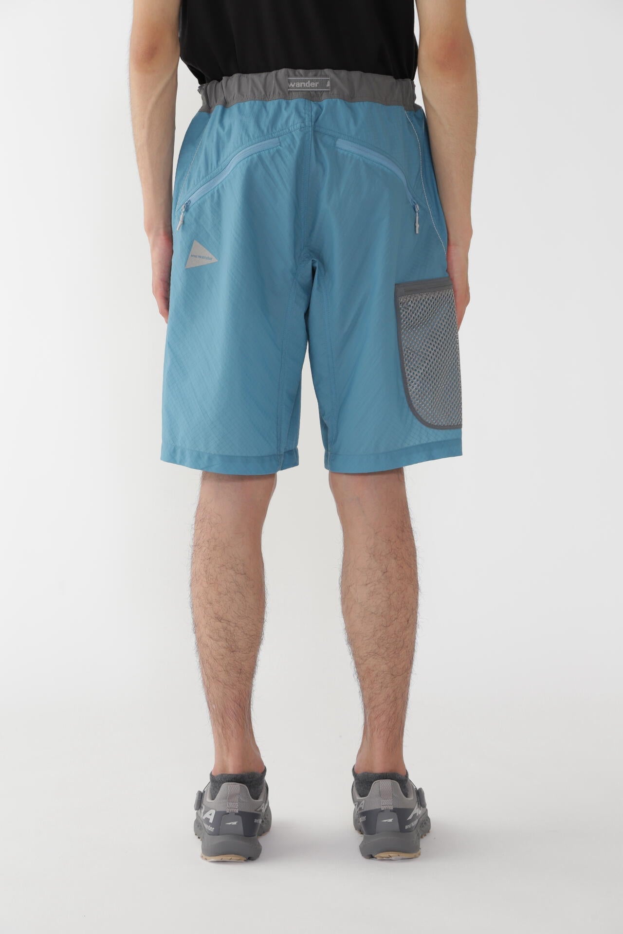 breath rip short pants