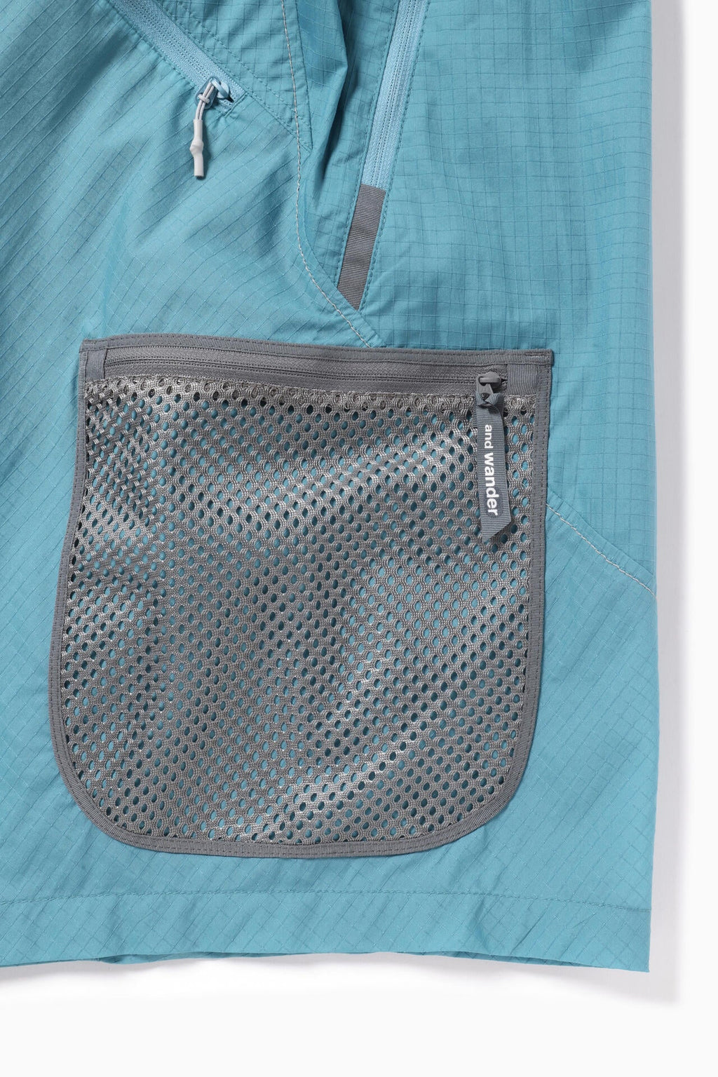 breath rip short pants