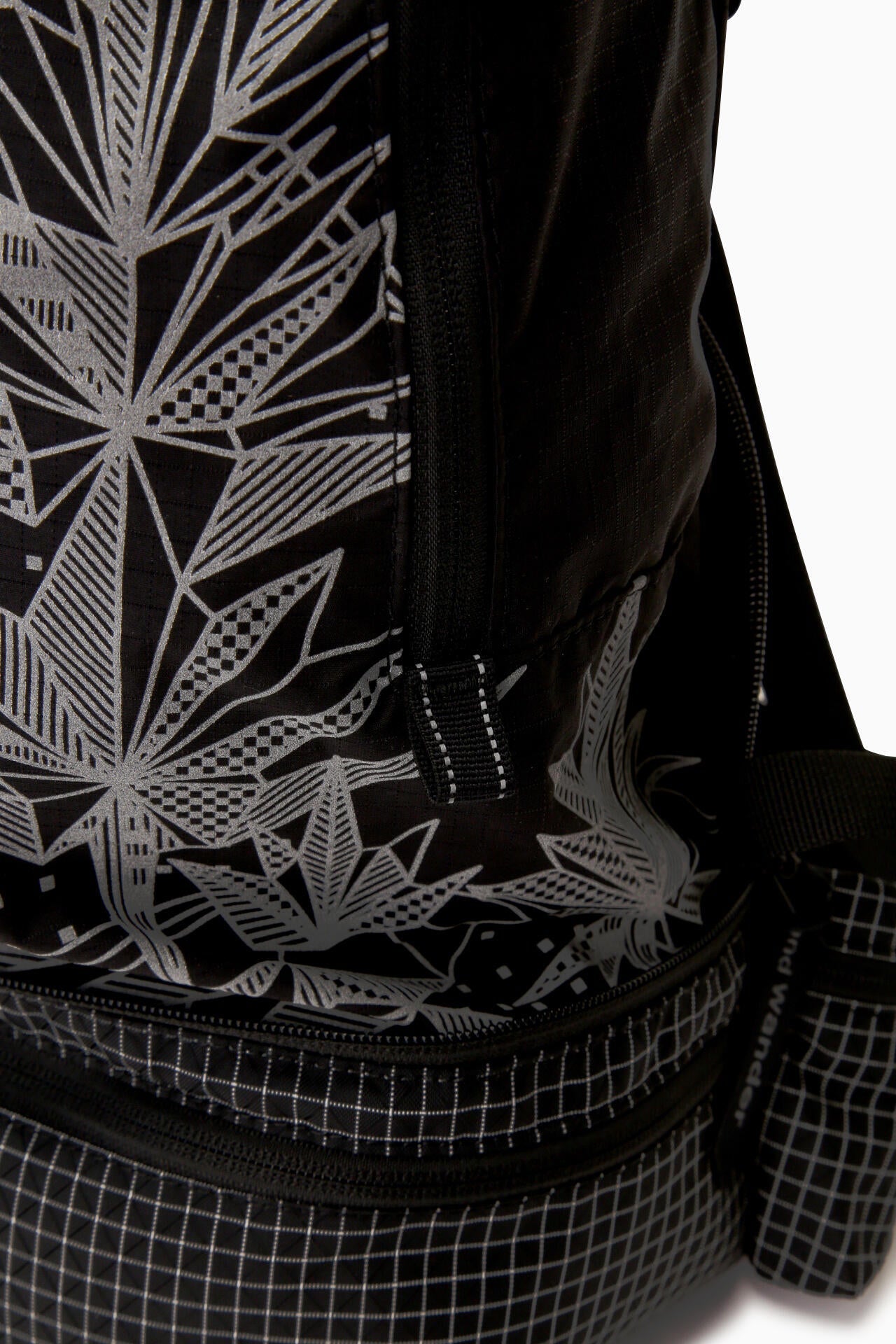 GRAMICCI × and wander 2way ripstop bag