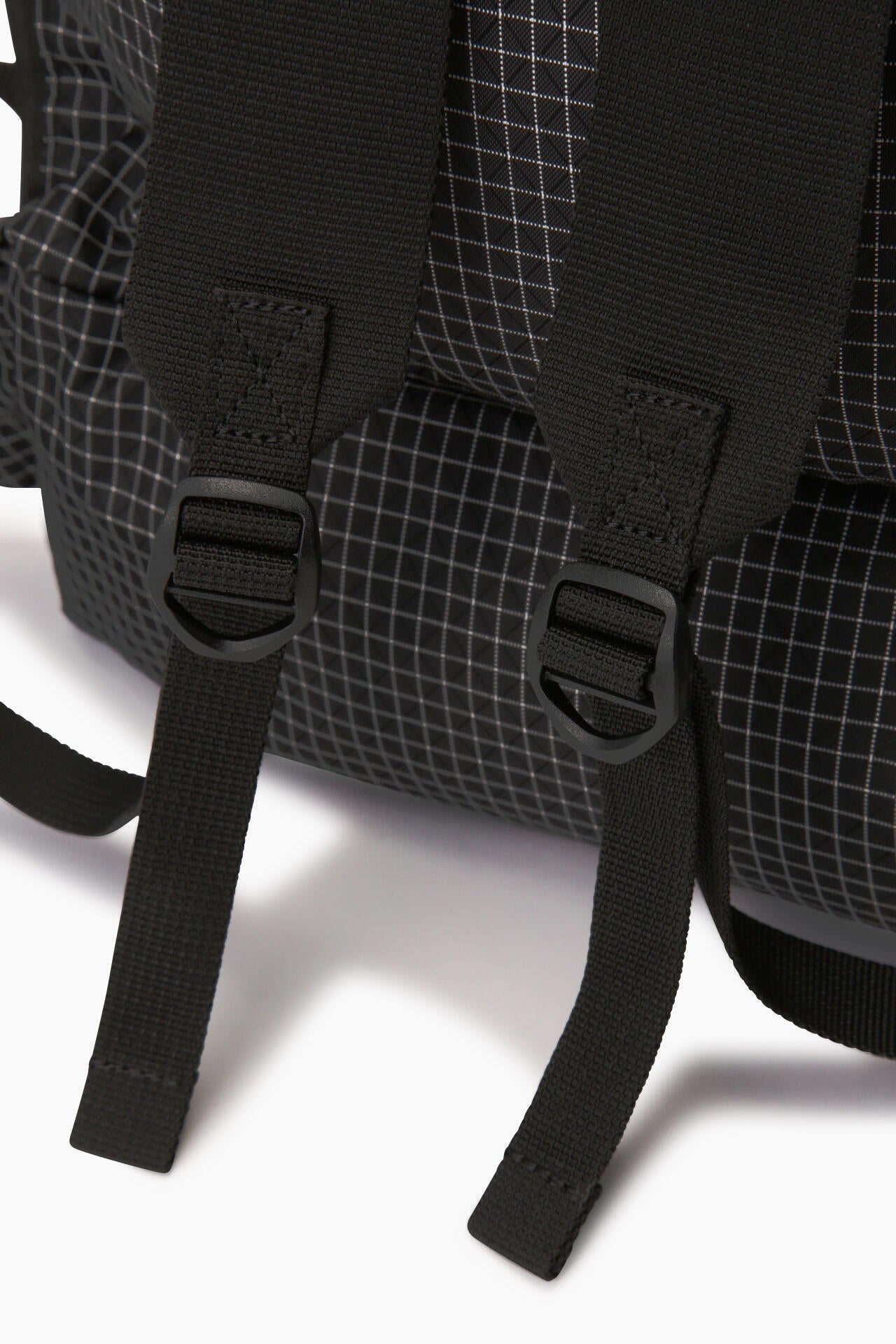 GRAMICCI × and wander 2way ripstop bag