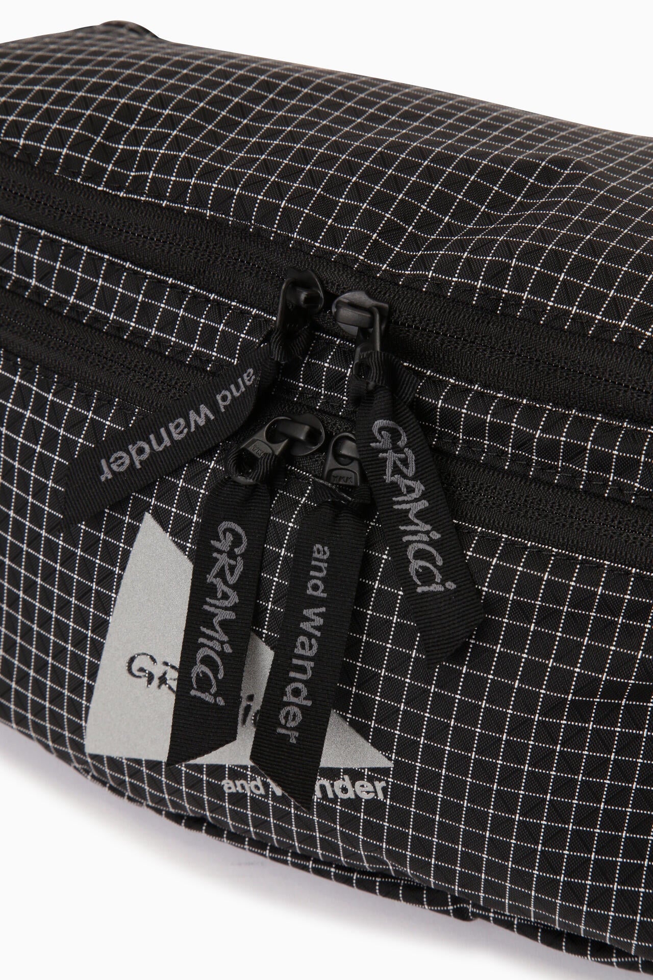 GRAMICCI × and wander 2way ripstop bag