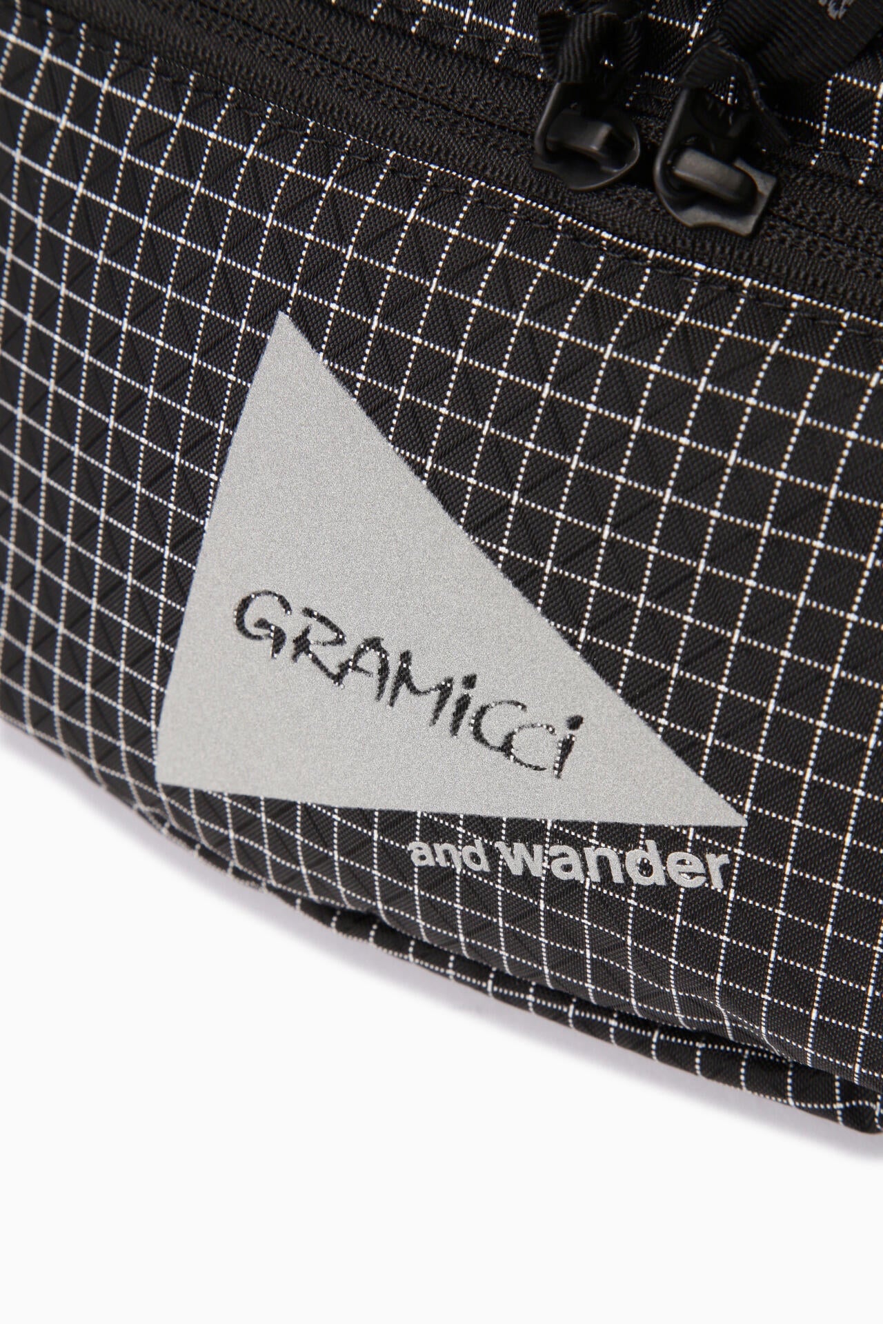 GRAMICCI × and wander 2way ripstop bag