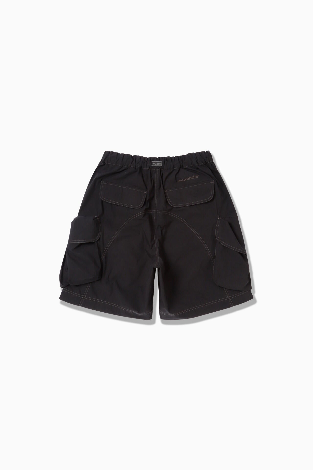 multi pocket short pants (M)