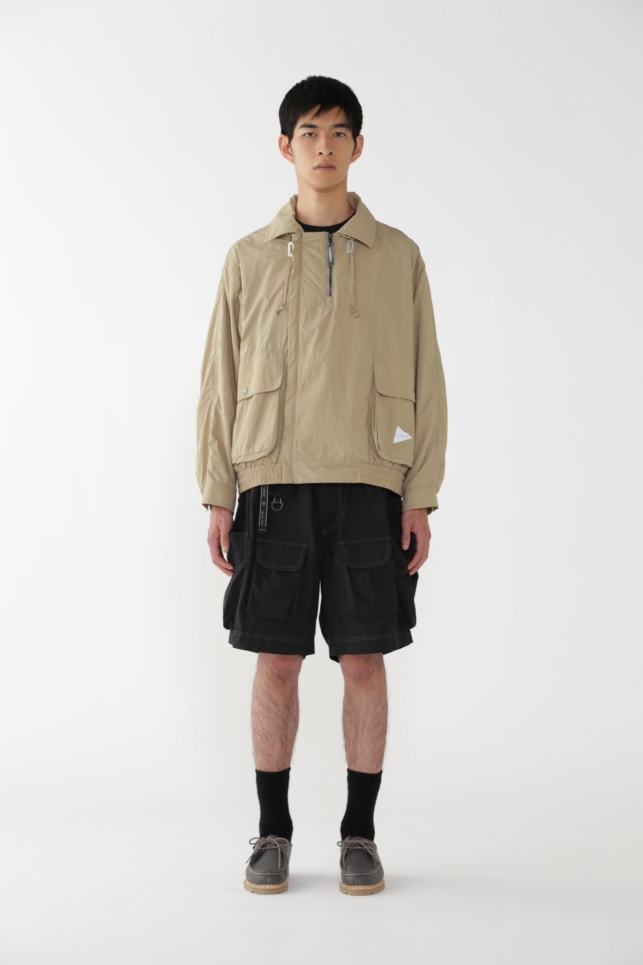multi pocket short pants (M)