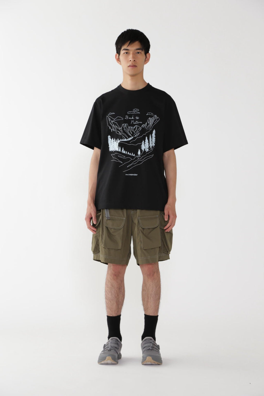 multi pocket short pants (M)