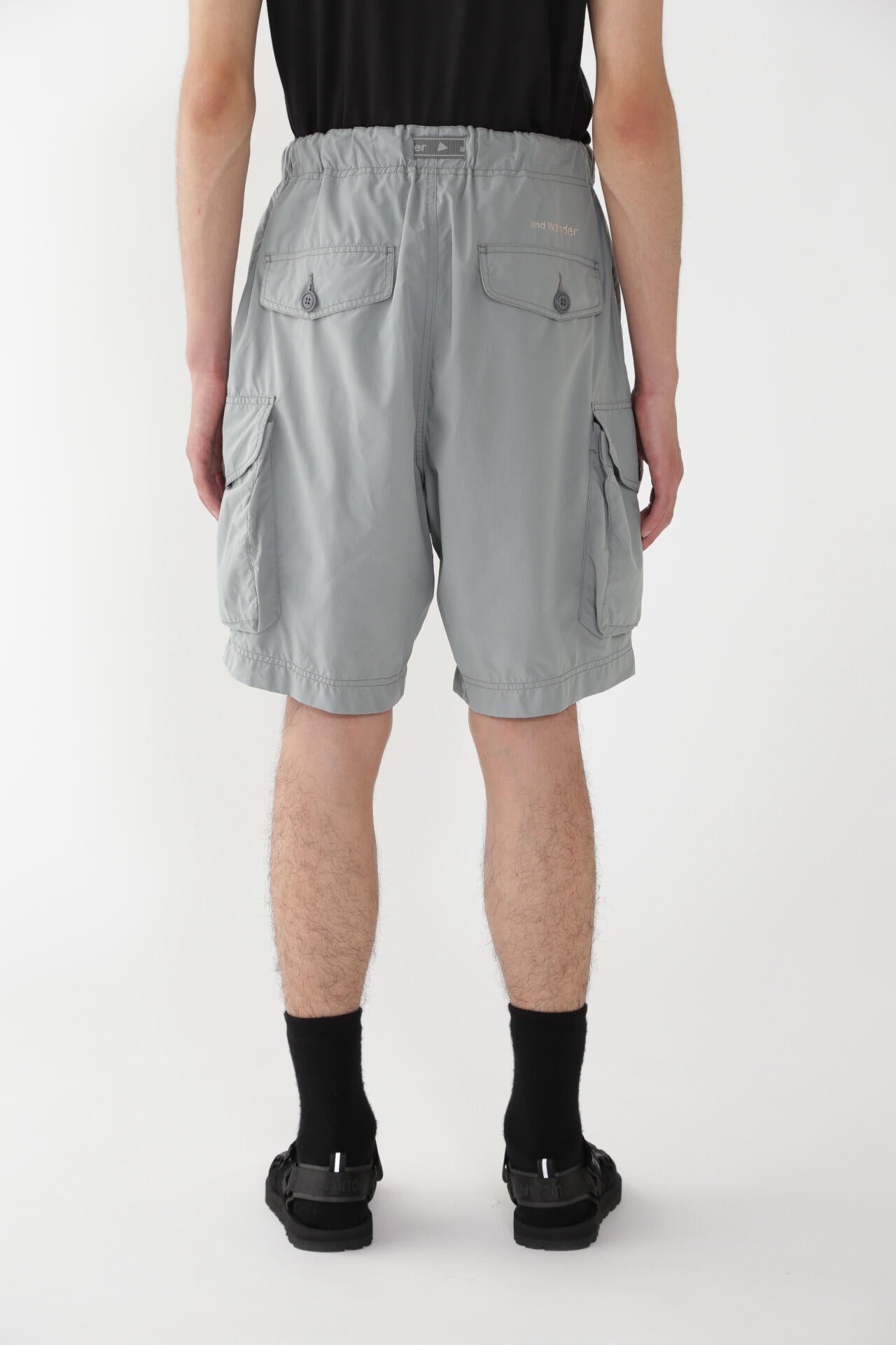 oversized cargo short pants (M)