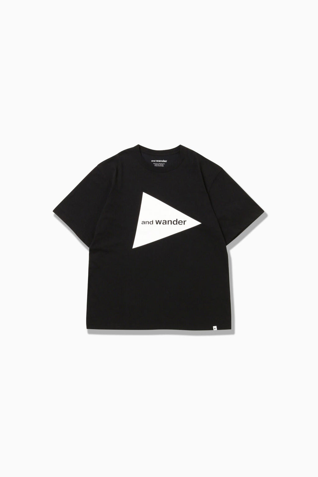 and wander big logo SS T - black