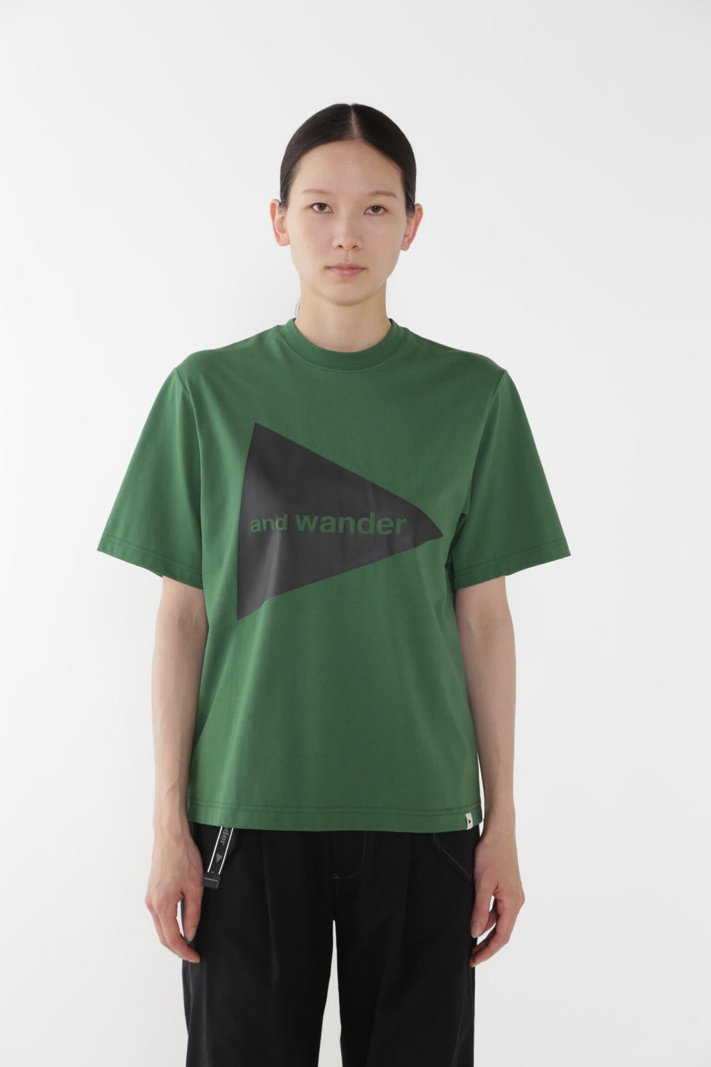 and wander big logo SS T