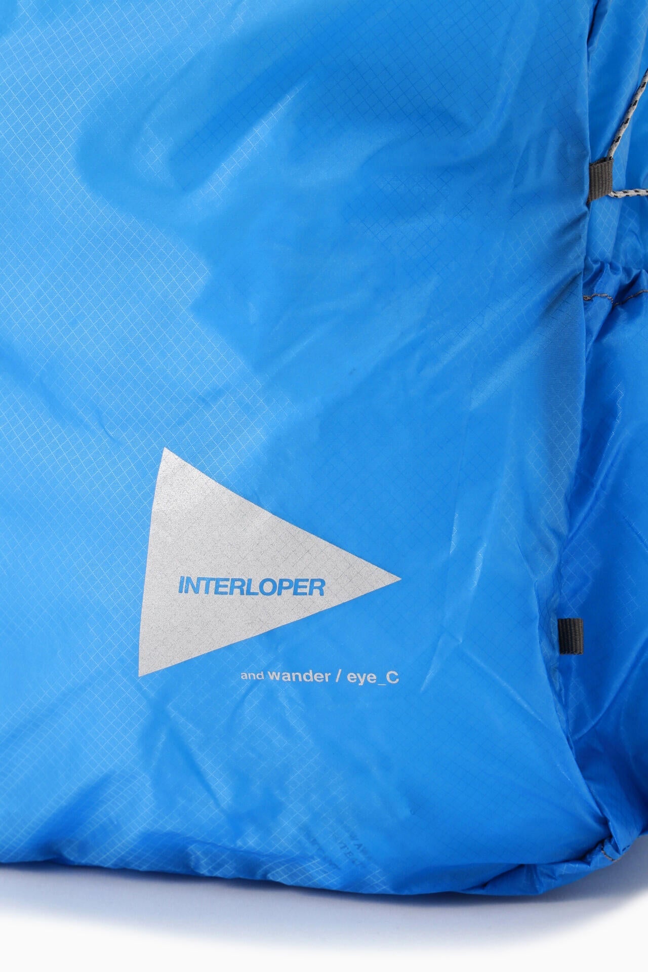 eye_C magazine x and wander sil tote bag