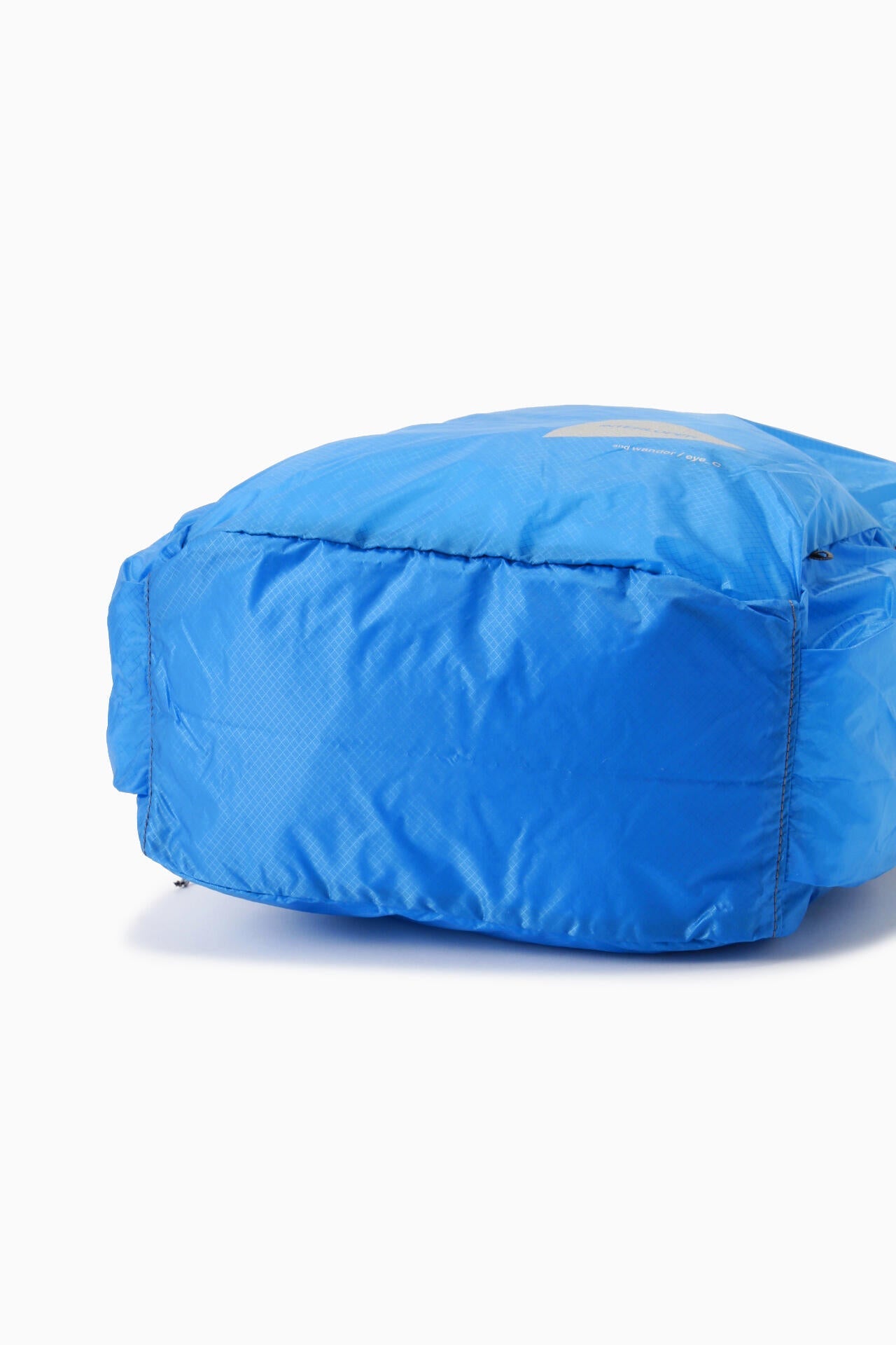 eye_C magazine x and wander sil tote bag