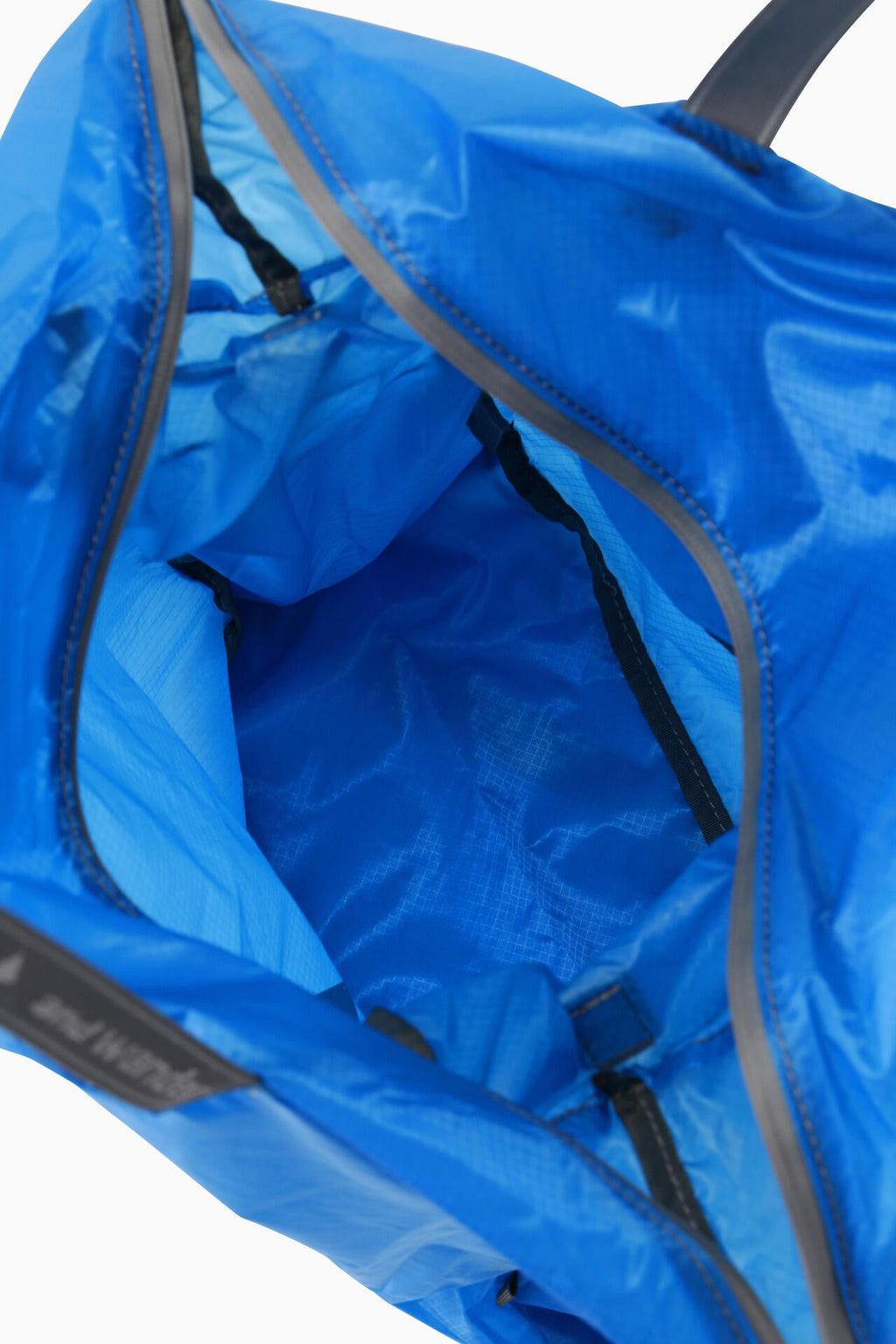 eye_C magazine x and wander sil tote bag