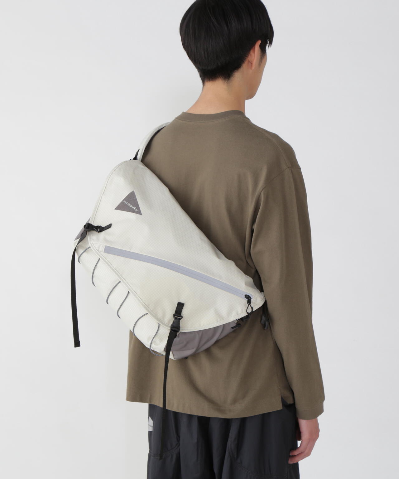 ocean rip messenger bag