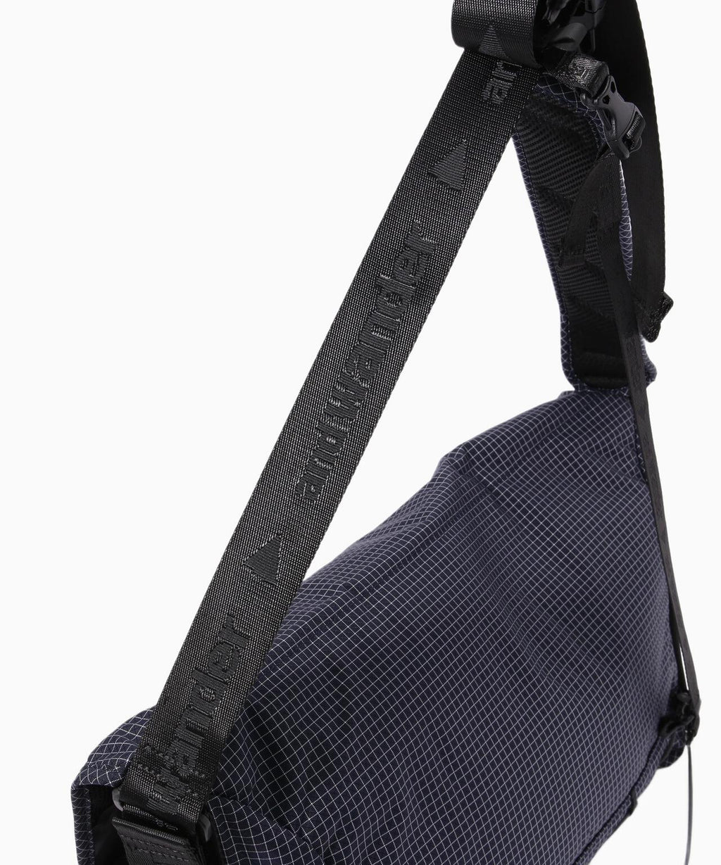 ocean rip messenger bag