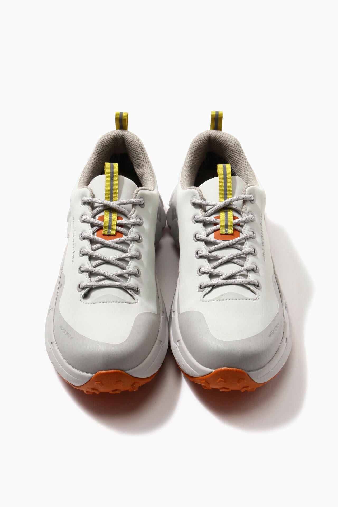 waterproof trek shoes low - off white