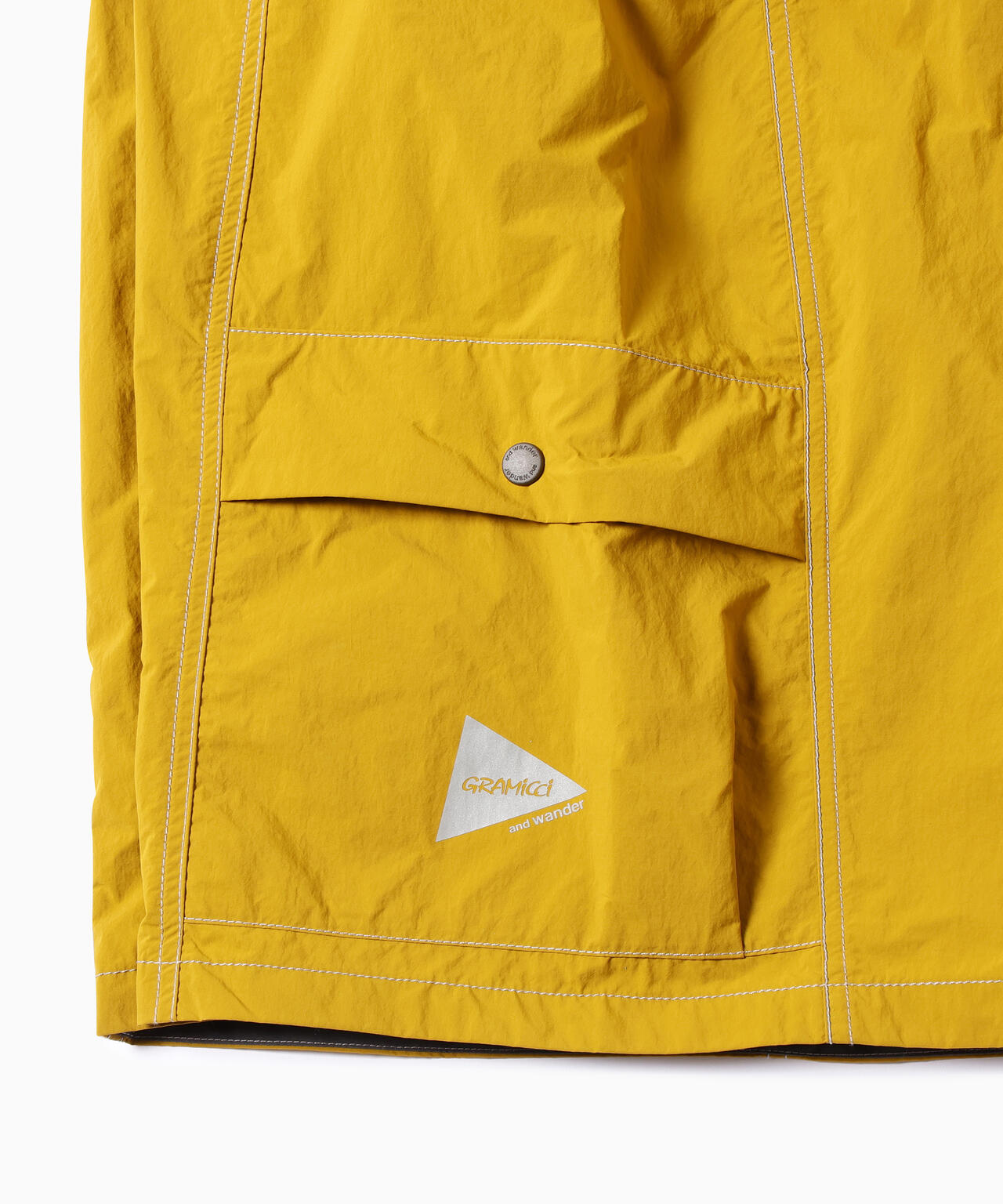 Gramicci × and wander  brushed nylon short pants