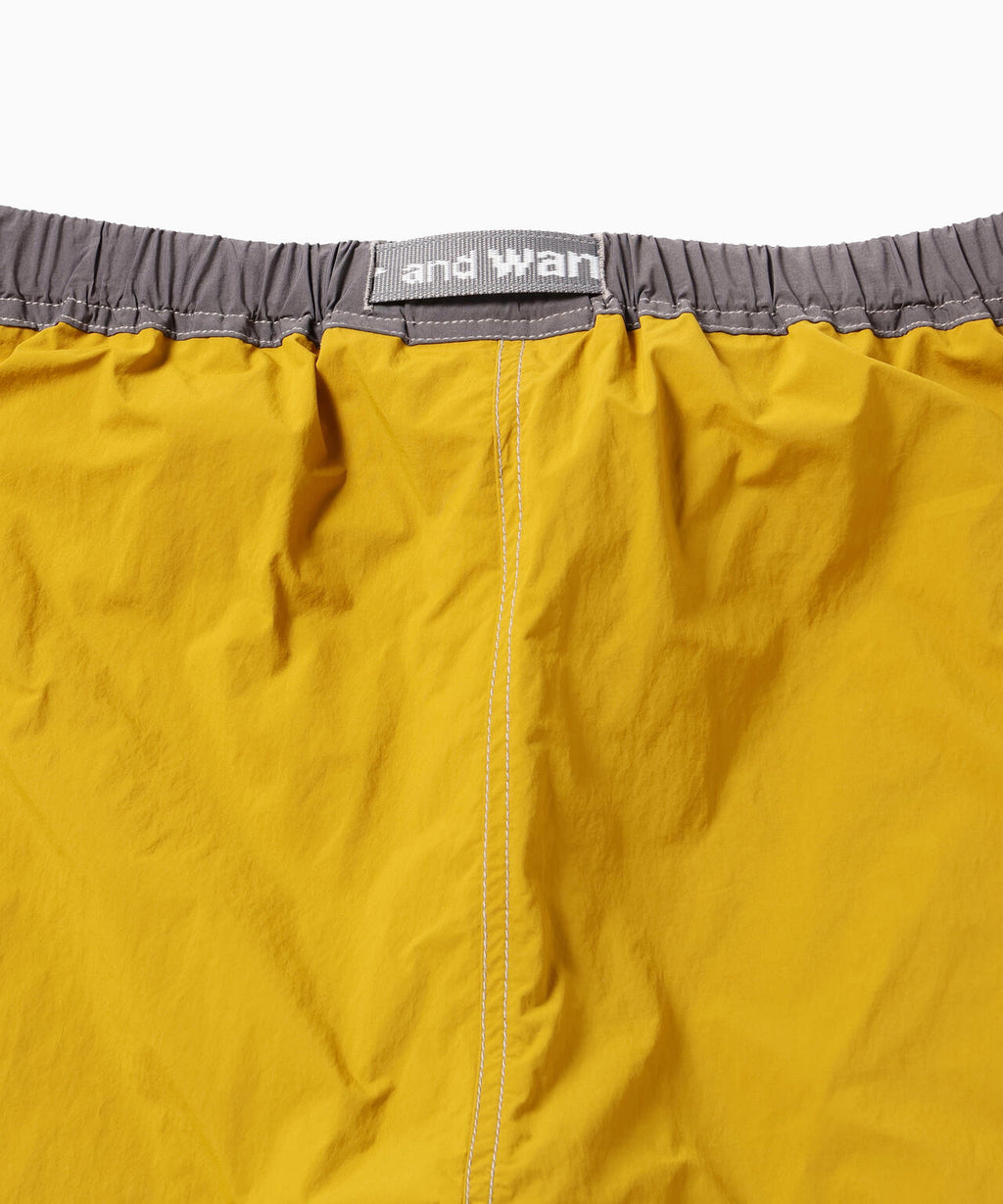 Gramicci × and wander  brushed nylon short pants