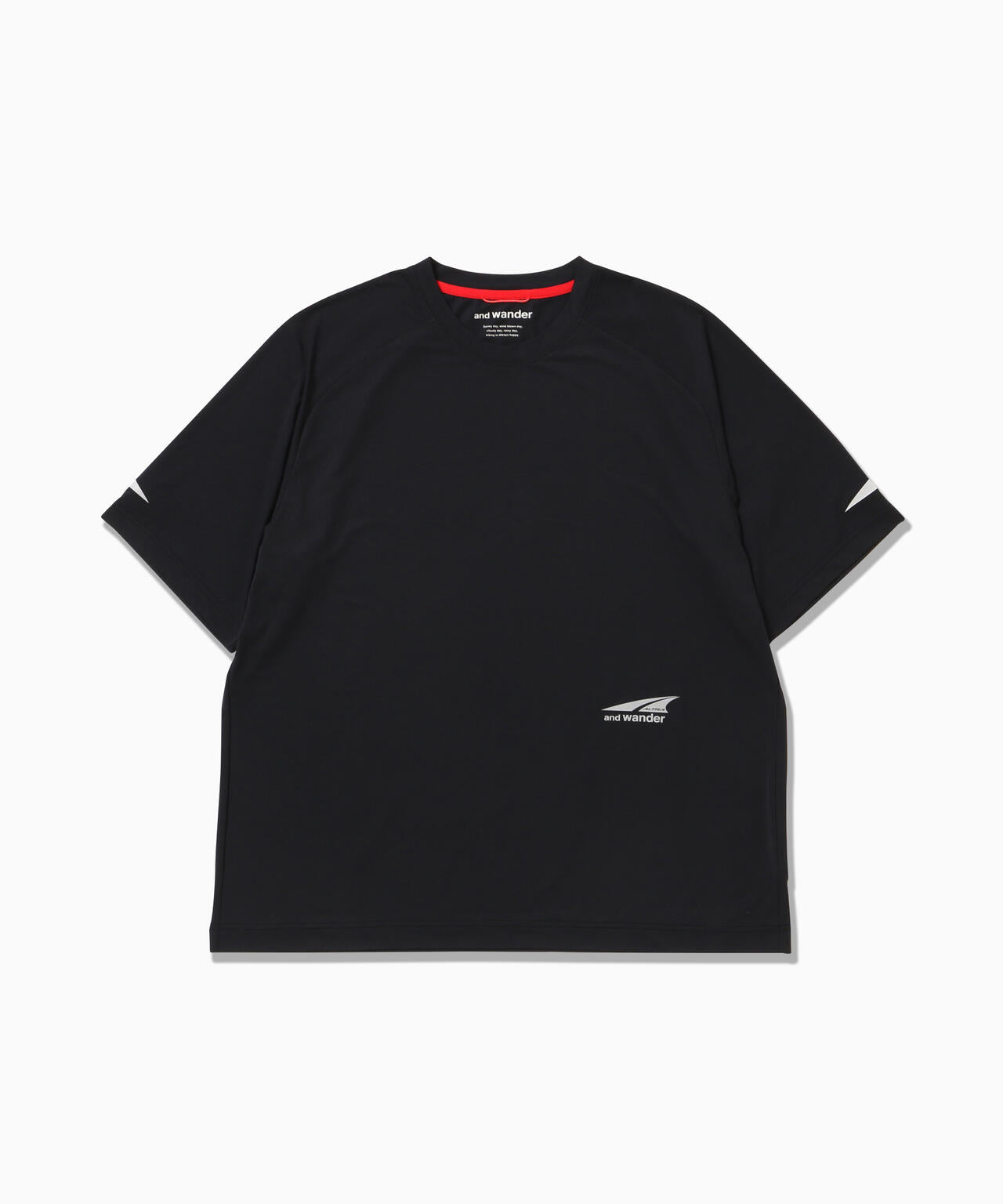 Altra × and wander  SS T - black