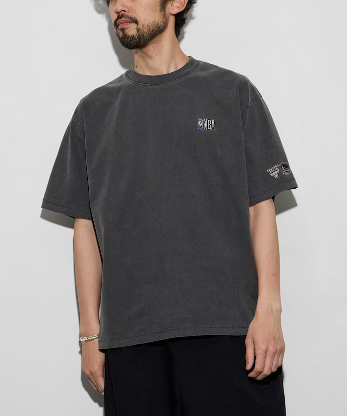 NBA × FREAK'S STORE Collaboration Random Team Logo Backprint Crewneck T-Shirt