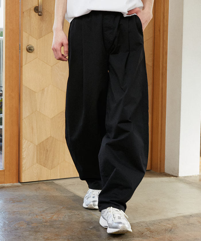 LOVE POP STUDIO Tuck Curve Pants Limited Edition