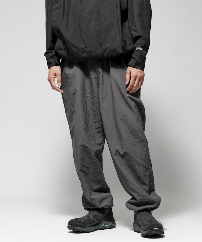 Wide Straight Nylon Track Pants / Tapered Silhouette Easy Nylon Pants