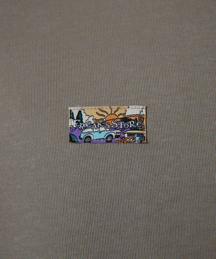 Big Silhouette Spindle Cardboard One Point Logo Polo Color Sweat