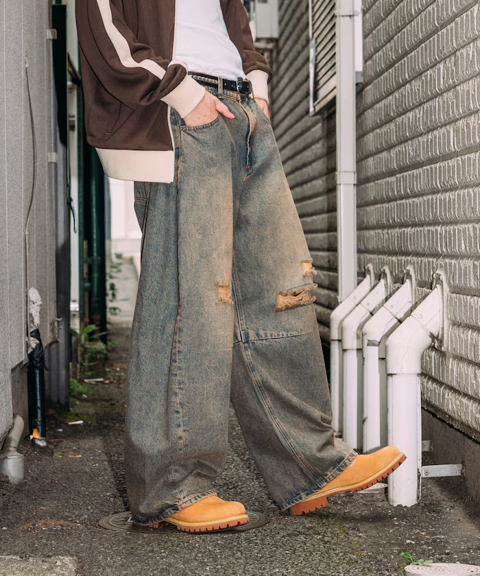 Wide Silhouette Curve Damaged Denim Pants