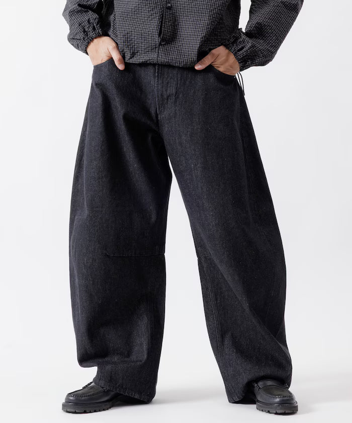 Wide Silhouette Curve Denim Pants One Wash