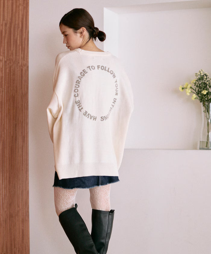 Sweat-like Lettered Knit / Jacquard Knit