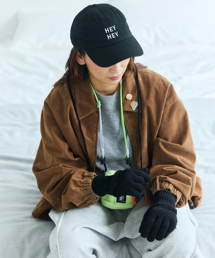 WOOL EASY SLIT GLOVE Wool Easy Glove with Smartphone-Compatible Slit