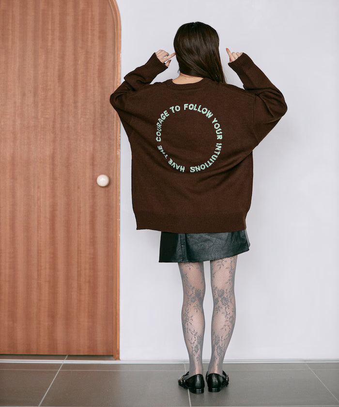 Sweat-like Lettered Knit / Jacquard Knit