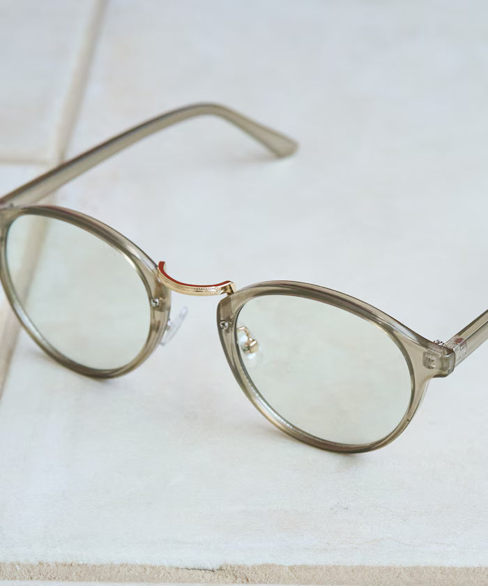 Dimming Lens Boston Fashion Glasses [Limited Edition]