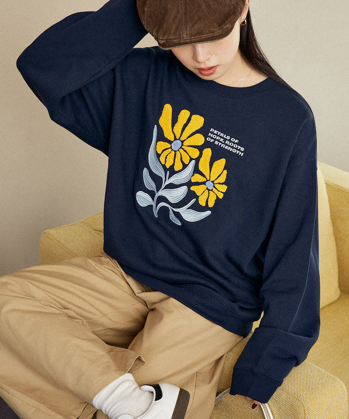 Daisy Embroidered Crew Sweat Limited Edition - Navy