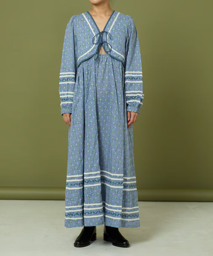 Bust Cut One-Piece with Chest Quilt and Ribbon