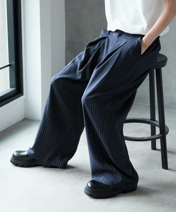 Tuck Wide Slacks [Limited Edition] - Navy